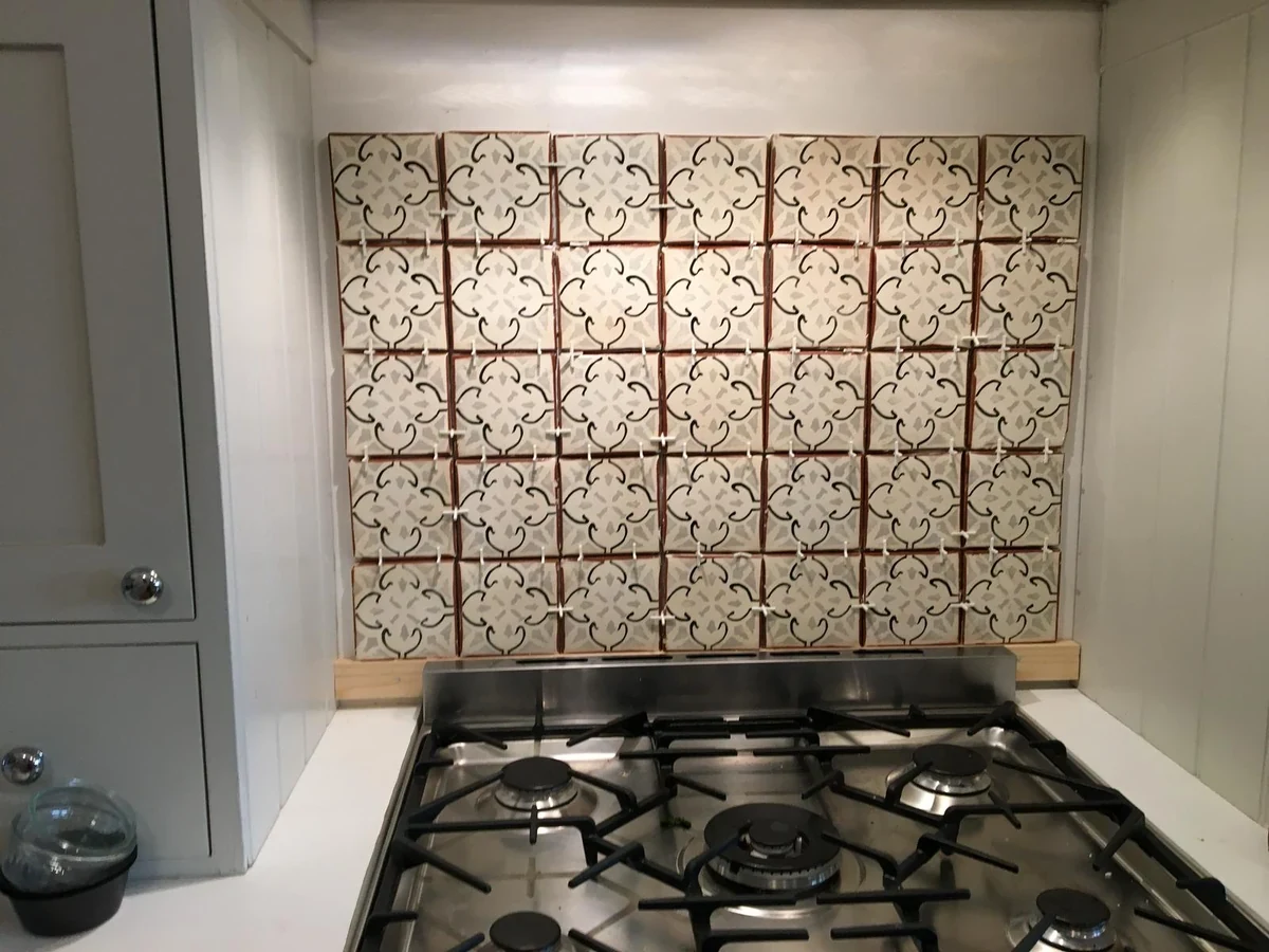 kitchen backsplash white beveled tiles full wall swansea daffodil tiling